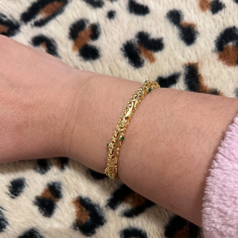 Women’s bracelet